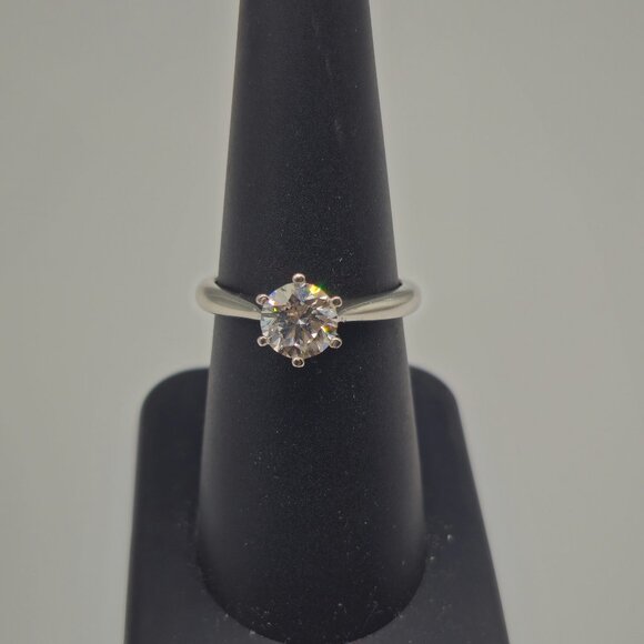 PLATINUM DIAMOND RING - Picture 1 of 5